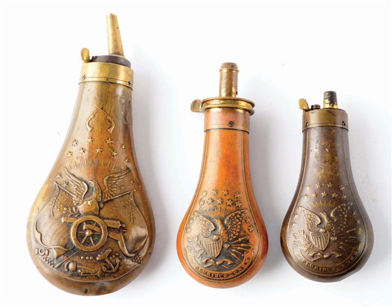 Lot Detail - LOT OF 20: ANTIQUE POWDER FLASKS.