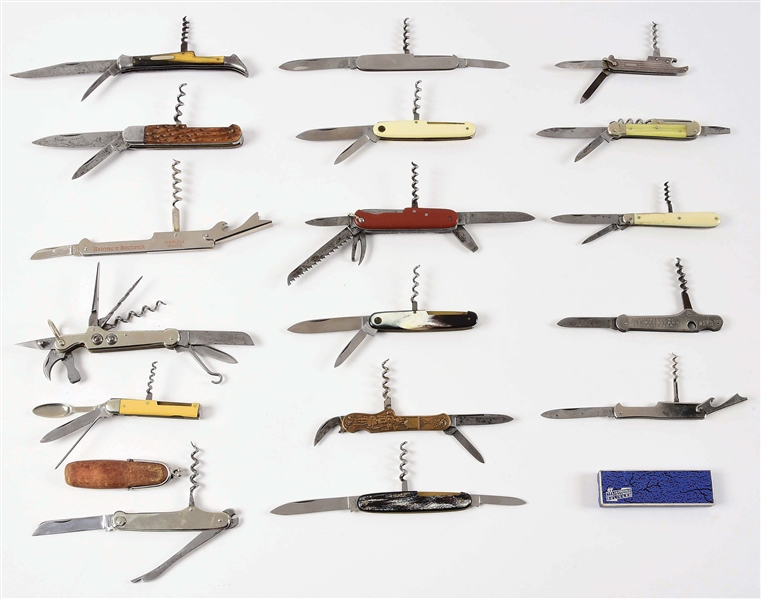LOT OF 17: AMERICAN AND FOREIGN FOLDERS UTILIZING A CORK SCREW.