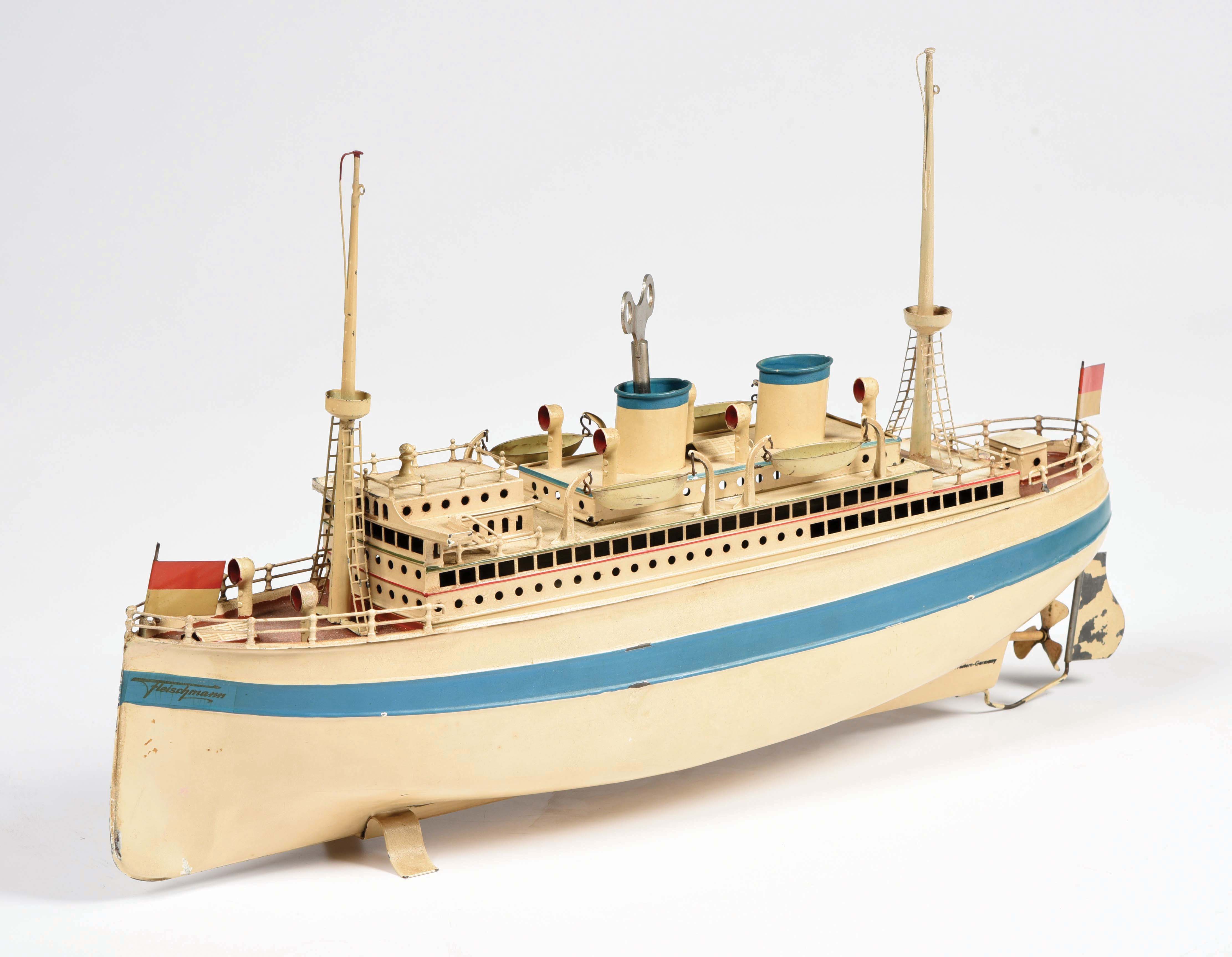 Lot Detail - GERMAN FLEISCHMANN ALBERT BALLIN OCEAN LINER.