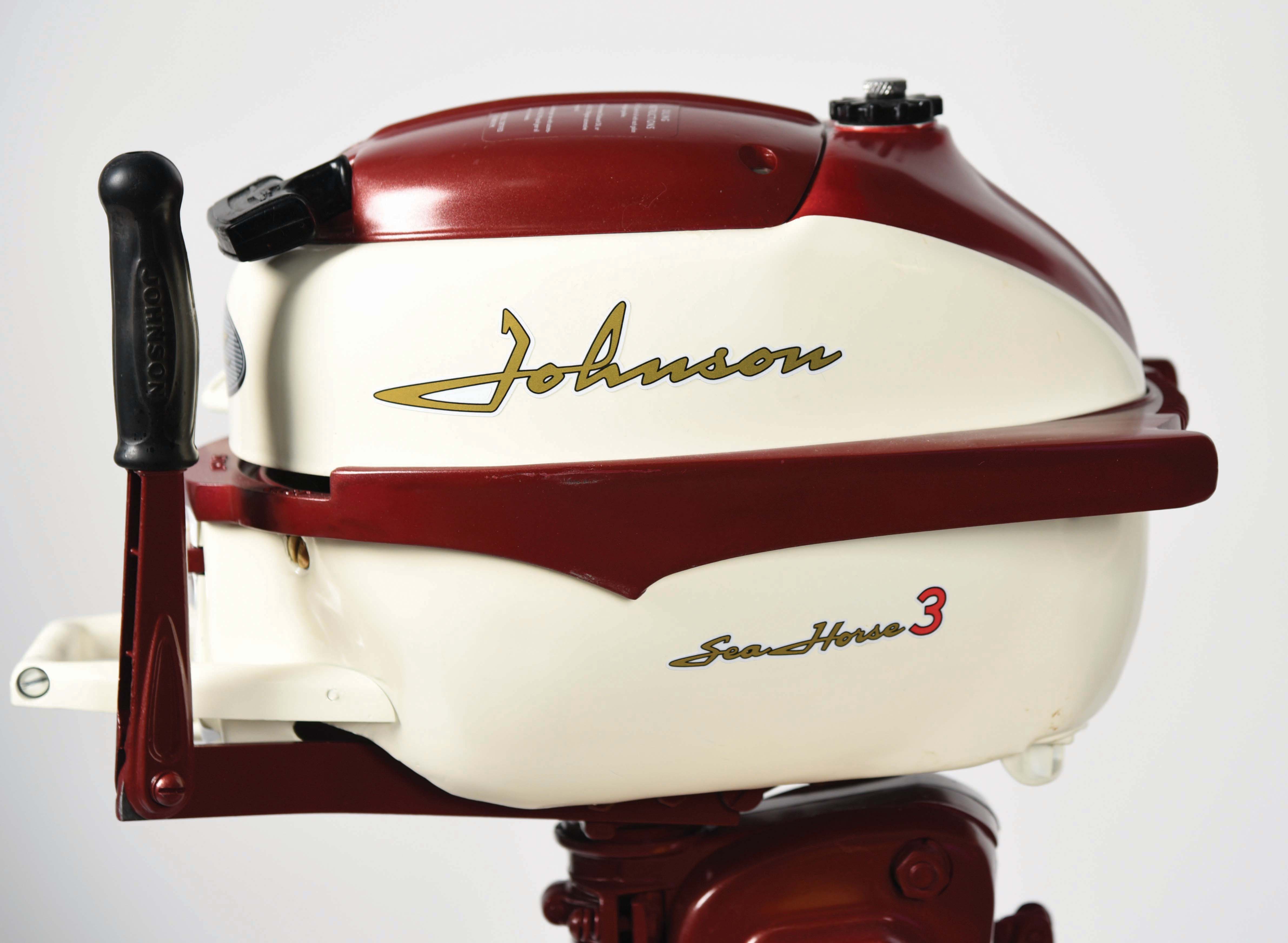 Lot Detail - 1958 JOHNSON SEA HORSE MODEL JW-14 3HP OUTBOARD MOTOR.