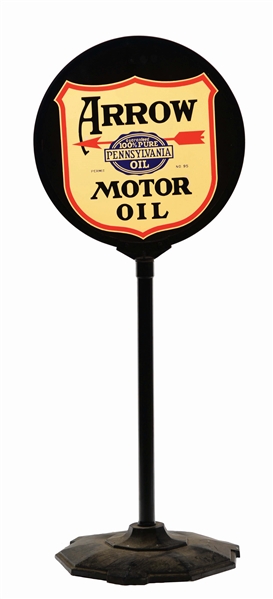 RARE ARROW MOTOR OIL PORCELAIN CURB SIGN MOUNTED IN LOLLIPOP RING & BASE. 