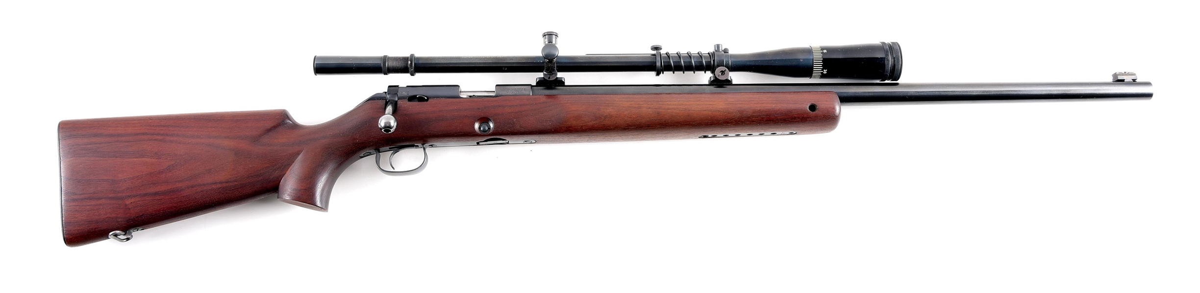 (C) WINCHESTER MODEL 52B BOLT ACTION TARGET RIFLE.