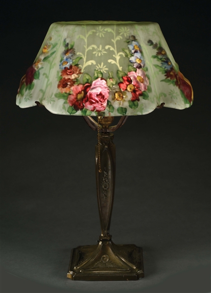 PAIRPOINT PUFFY FLORAL TABLE LAMP.