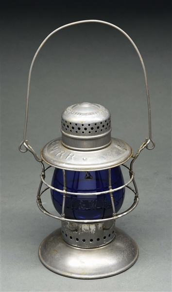 D L & W R R ROBERTS SAFETY BELLBOTTOM RAILROAD LANTERN.