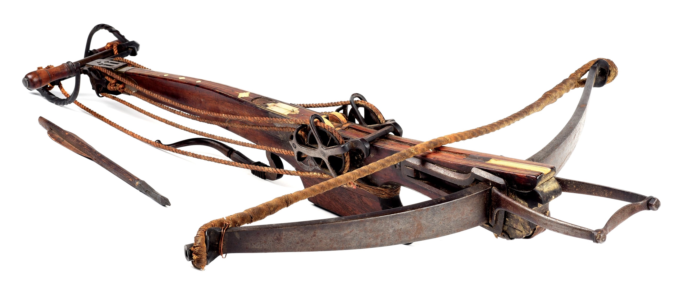 LARGE GERMAN SIEGE CROSSBOW WITH WINDLASS AND QUARREL.