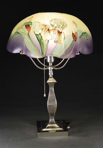 PAIRPOINT REVERSE PAINTED FLORAL LAMP.