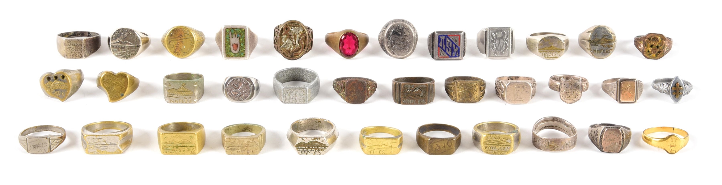 LOT OF US WWII THEATER MADE SOUVENIR RINGS 
