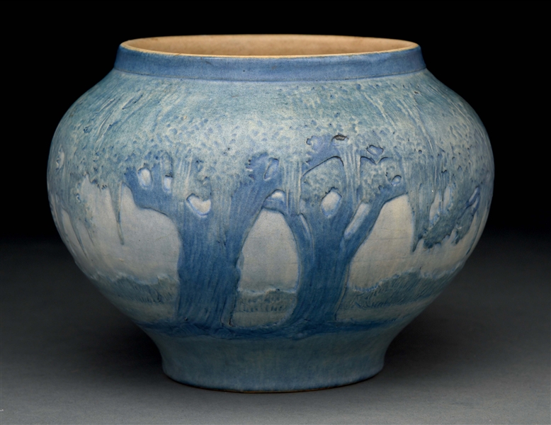 NEWCOMB POTTERY VASE DECORATED WITH MOSS-LADEN TREES.
