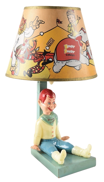 1950S HOWDY DOODY LAMP.