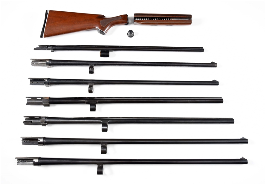 LOT OF 6 BROWNING A5 BARRELS AND 1 REMINGTON 1100 BARREL WITH REMINGTON 1100 FOREARM, STOCK, AND PARTS.