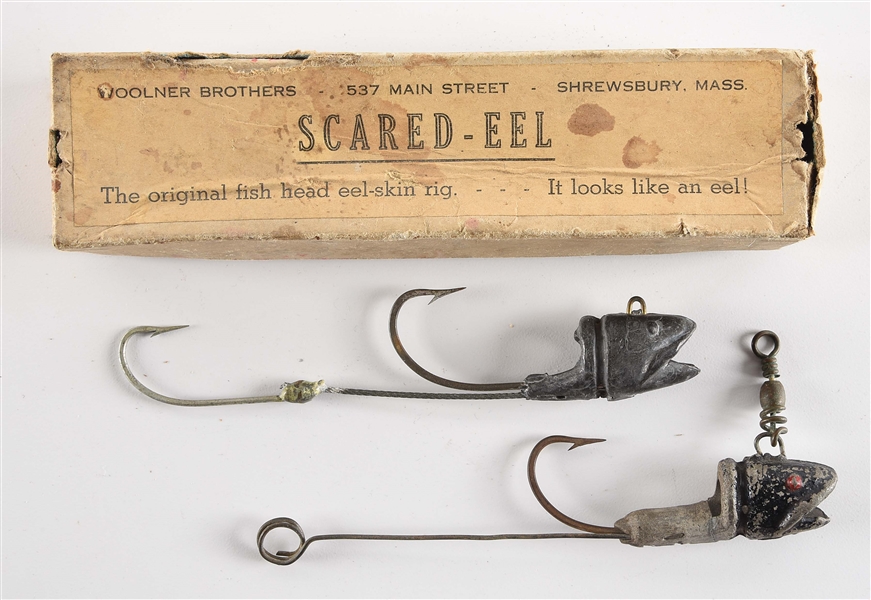 PAIR OF SCARED EEL LURES.