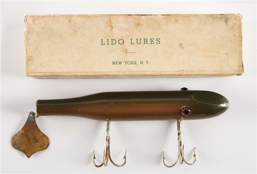 LIDO LURES BROWN AND WHITE LURE.