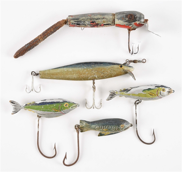 LOT OF 5: EXCEPTIONAL EARLY FOLK ART SALTWATER FISHING LURES FROM MARTHAS VINEYARD.