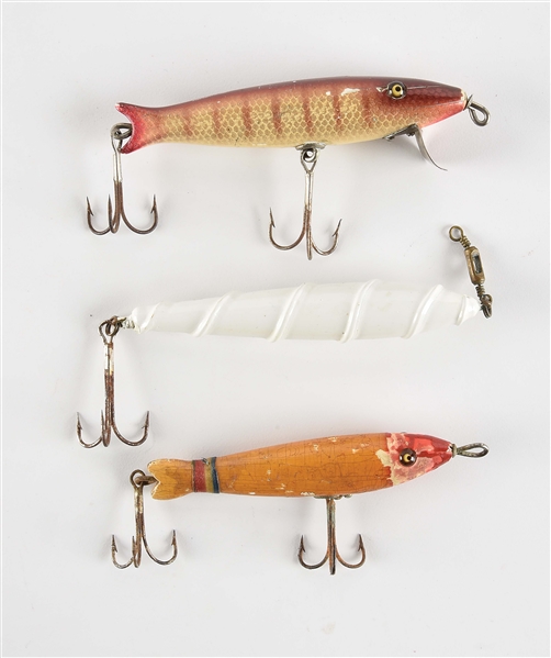 LOT OF 3: VARIOUS EARLY RARE FISHING LURES.