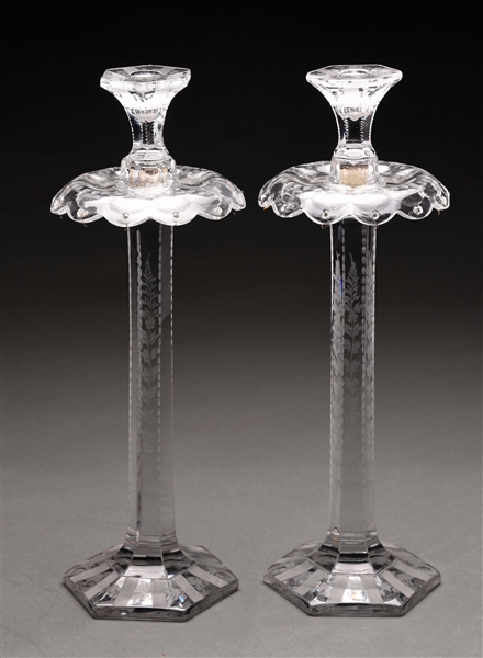PAIR OF CRYSTAL CANDLESTICKS WITH PRISMS.