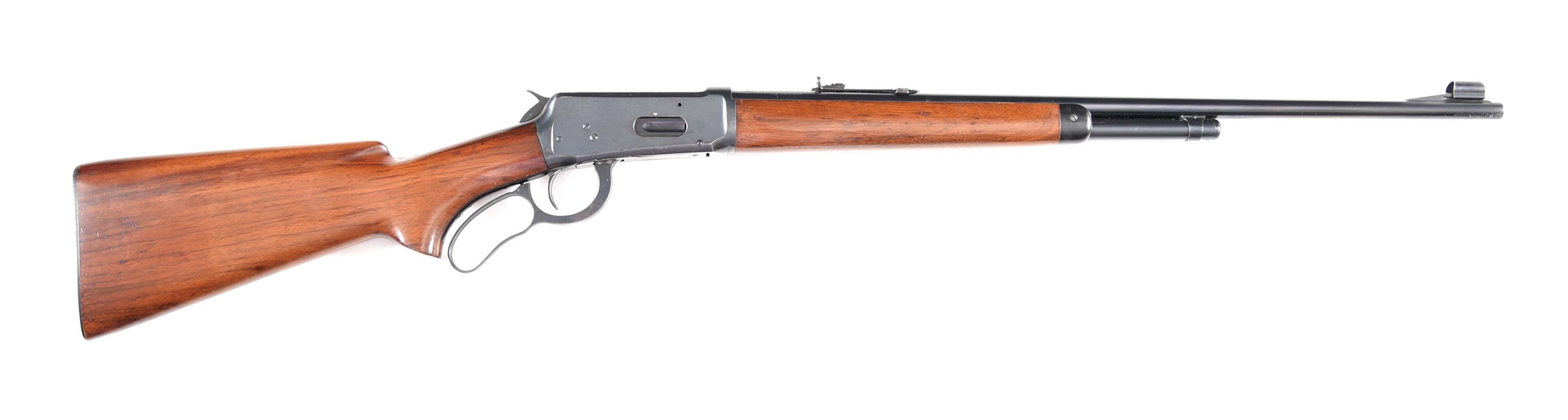 (C) WINCHESTER MODEL 64 LEVER ACTION RIFLE IN .25-35 WCF (1943-1948).
