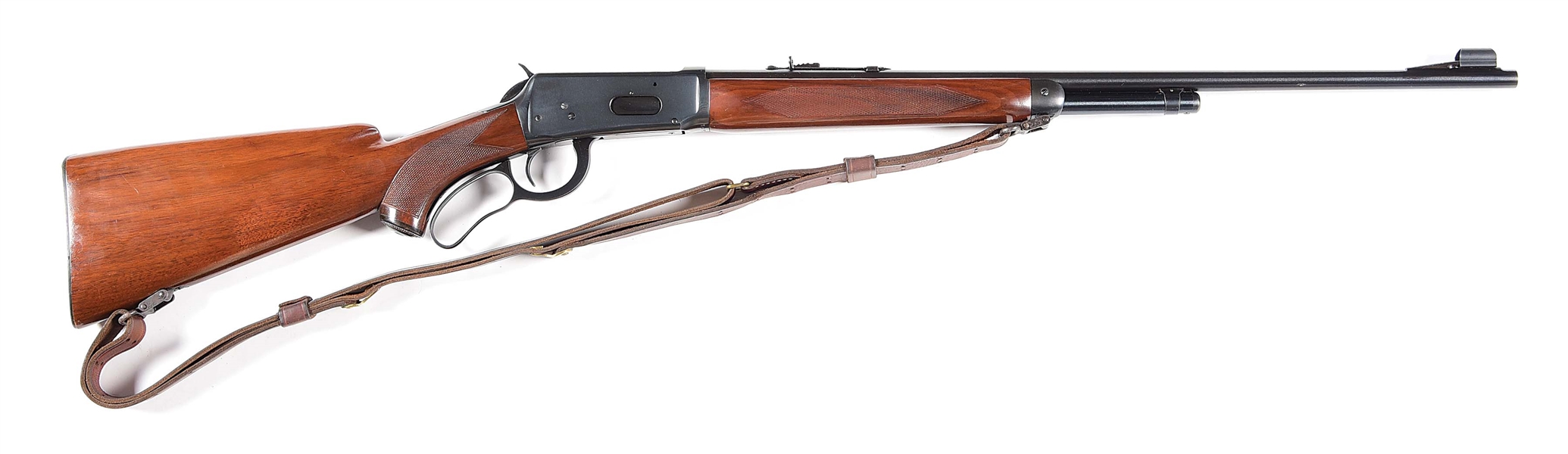 (C) WINCHESTER MODEL 64 DELUXE LEVER ACTION RIFLE IN .32 WINCHESTER SPECIAL (1943-1948).
