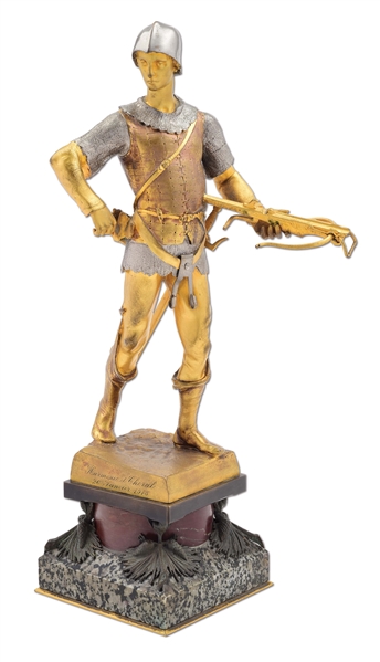 CLAUDIUS MARIOTON (1844-1919), BRONZE KNIGHT WITH CROSSBOW ON MARBLE BASE.