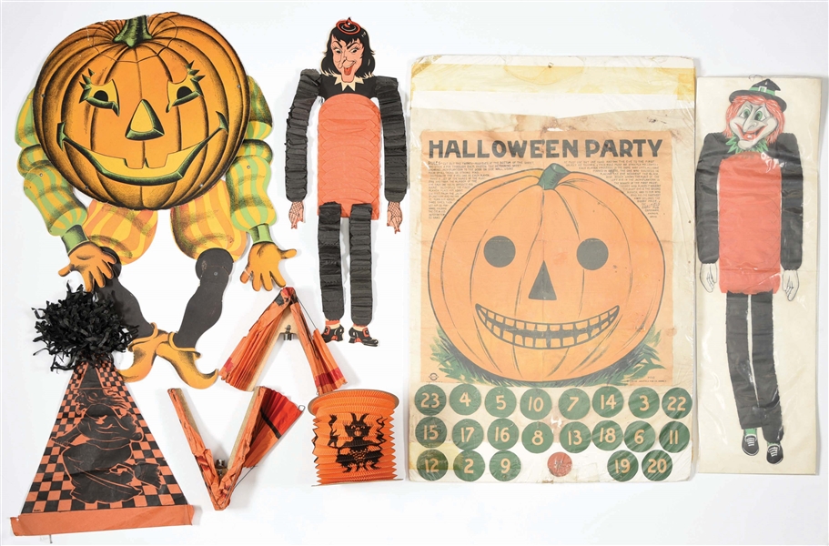 LOT OF 9: LARGE HALLOWEEN VINTAGE PIECES.