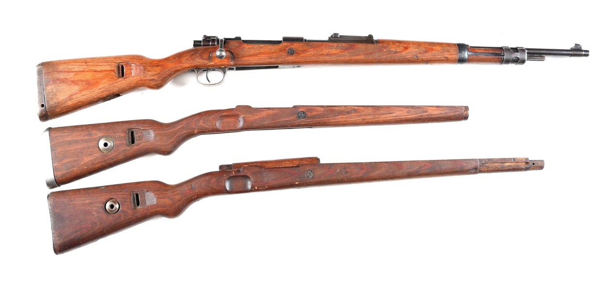 (C) EAST GERMAN MARKED GERMAN WORLD WAR II MAUSER "BYF/43" CODE K98 BOLT ACTION RIFLE WITH 2 ADDITIONAL STOCKS.