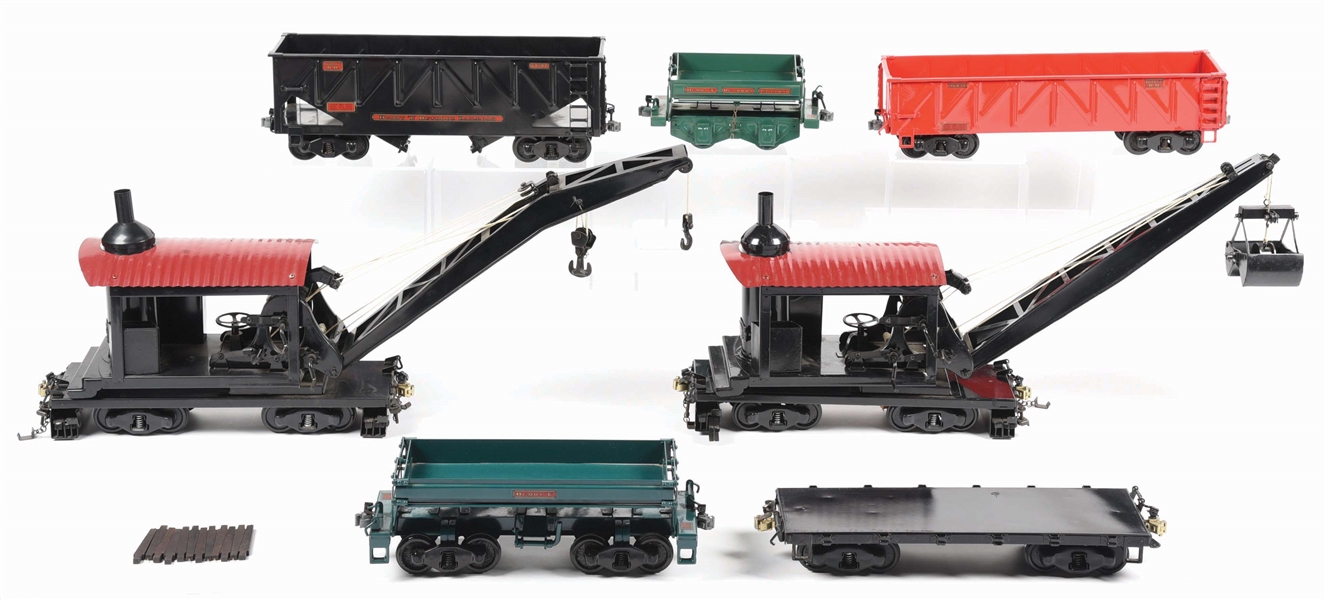 LOT OF 7: CONTEMPORARY T REPRODUCTION PRESSED STEEL BUDDY L OUTDOOR TRAIN CARS.