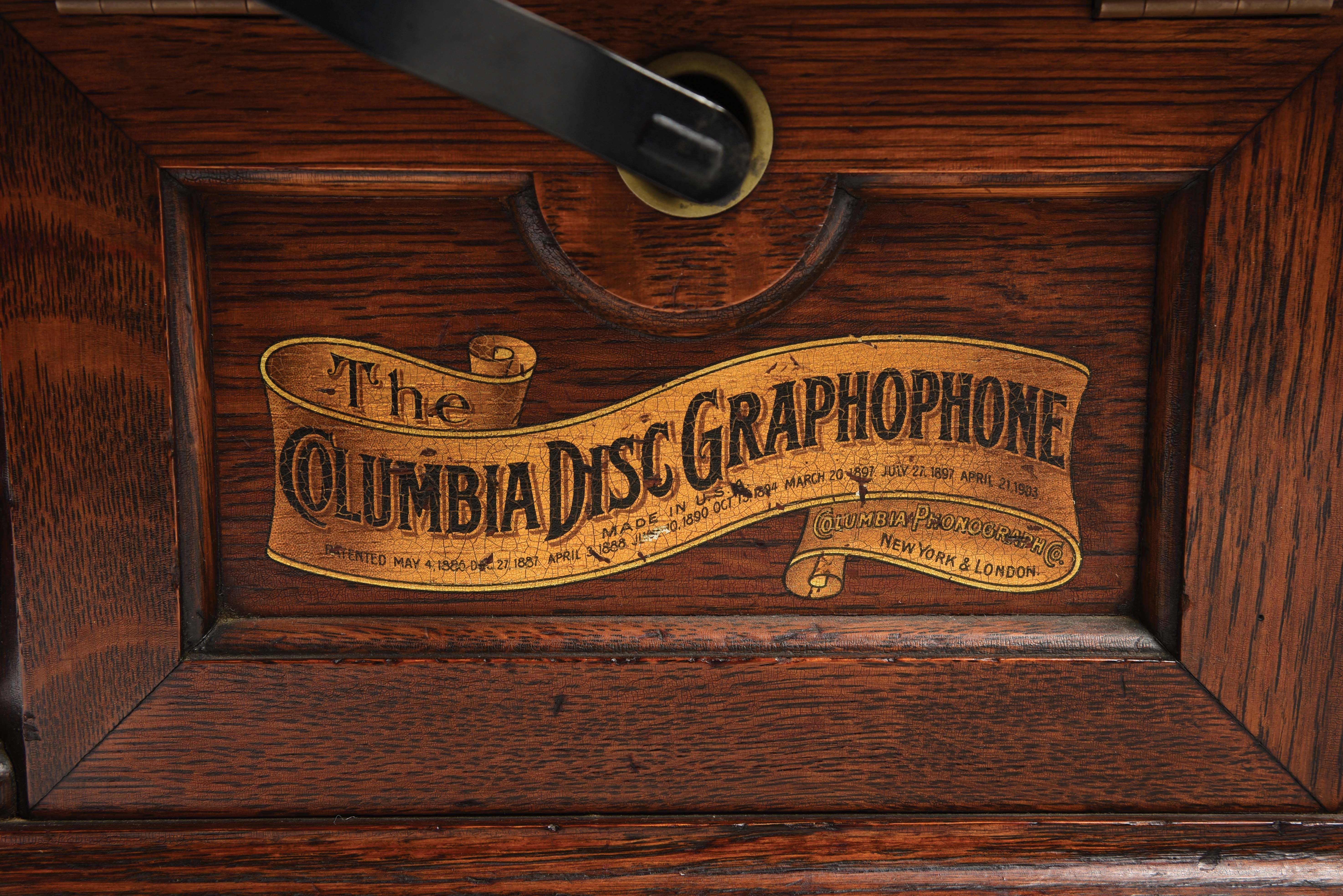 Disc Graphophone Lot Detail - COLUMBIA MODEL BI DISK GRAPHOPHONE.
