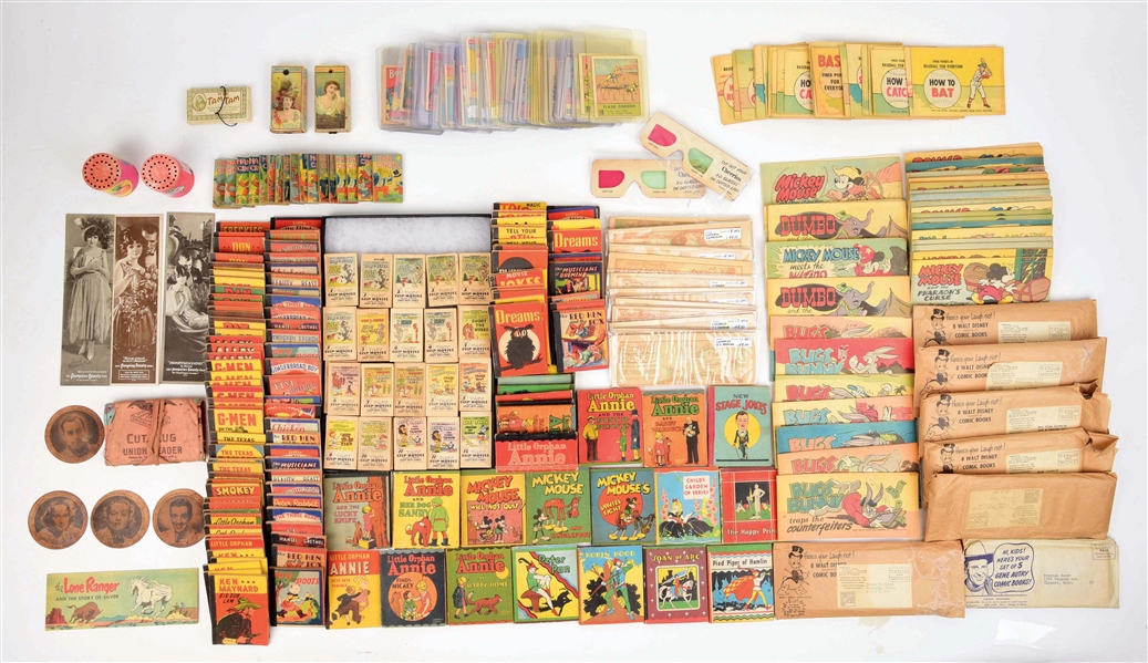 LARGE LOT SMALL COLLECTABLE GIVEAWAY CHILDRENS BOOKS, MOVIE FLIP BOOKS AND TRADE CARDS.