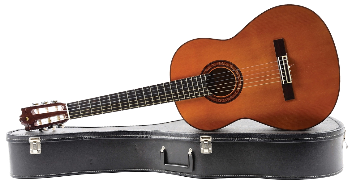 YAMAHA G231 ACOUSTIC GUITAR.