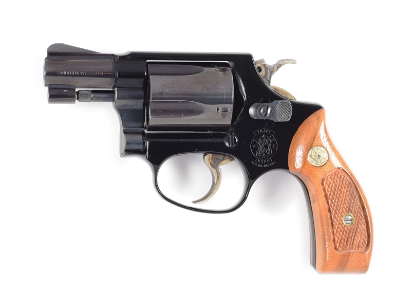 (C) SMITH & WESSON MODEL 37 AIRWEIGHT PERUVIAN POLICE MARKED DOUBLE ACTION REVOLVER WITH BOX AND FACTORY LETTER.