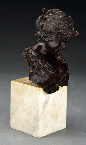 BRONZE BUST ON MARBLE BASE.