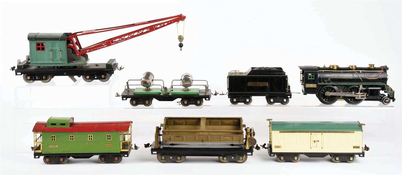 LOT OF 7: LIONEL NO. 384 L&T WITH FREIGHT CARS.