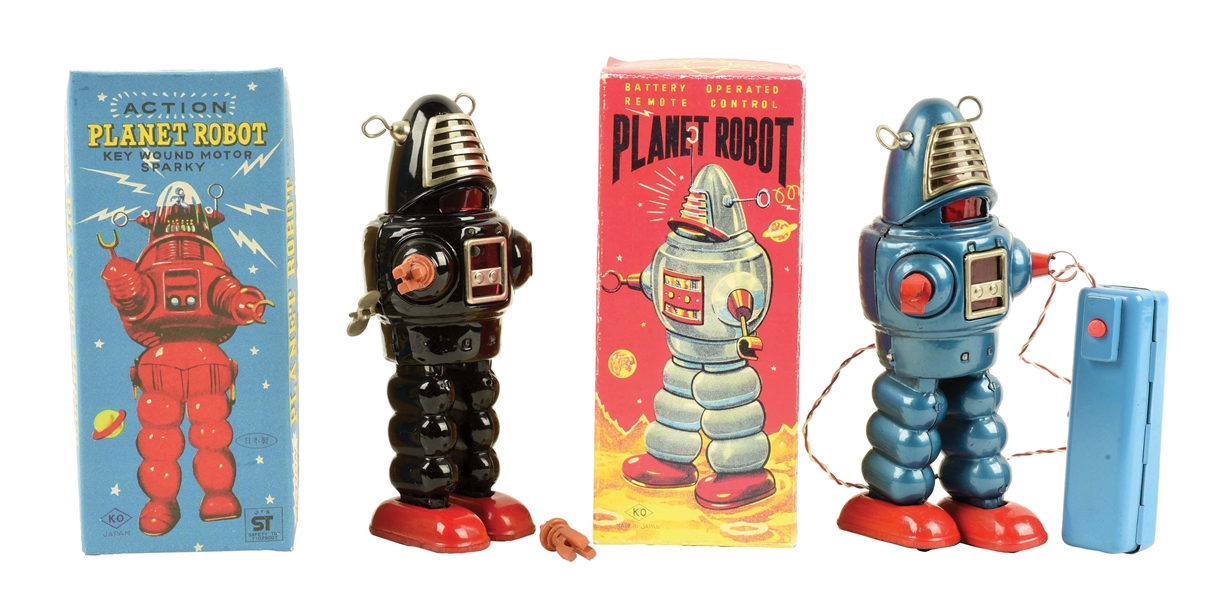 LOT OF 2 JAPANESE TIN LITHO WIND UP AND BATTERY OPERATED PLANET ROBOTS.