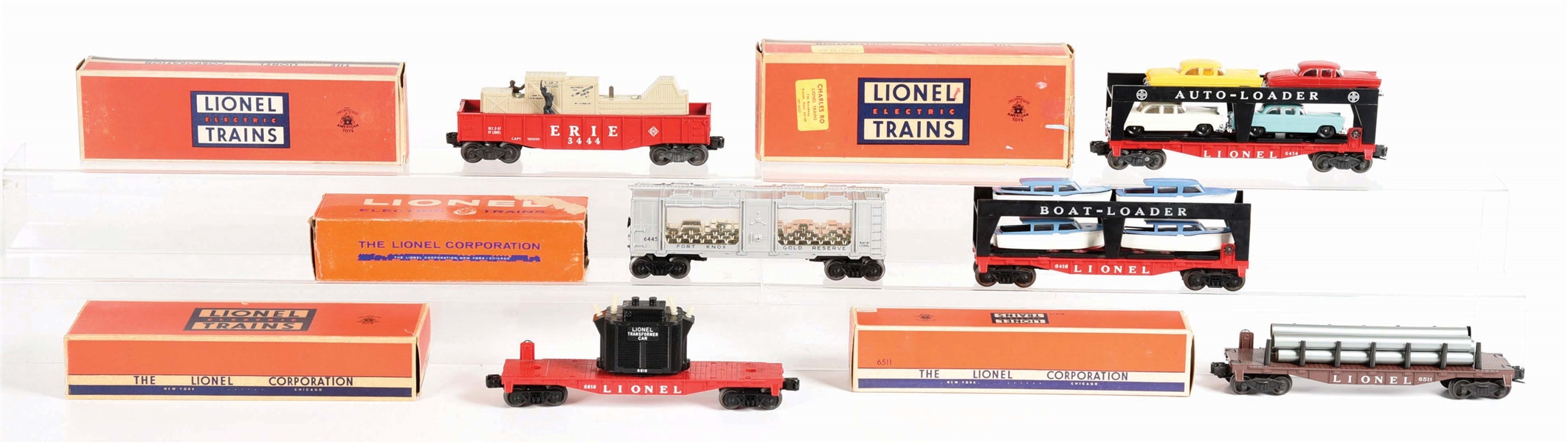 LOT OF 6: LIONEL POST-WAR TRAINS.