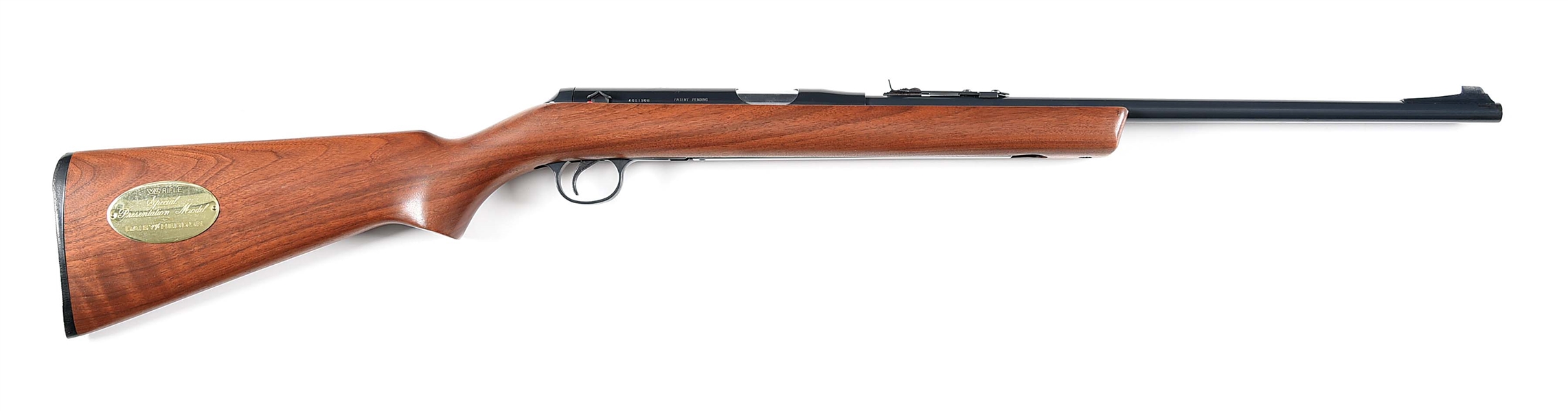 (C) SPECIAL PRESENTAION MODEL DAISY MODEL VL SINGLE SHOT RIFLE WITH CASE AND AMMUNITION.