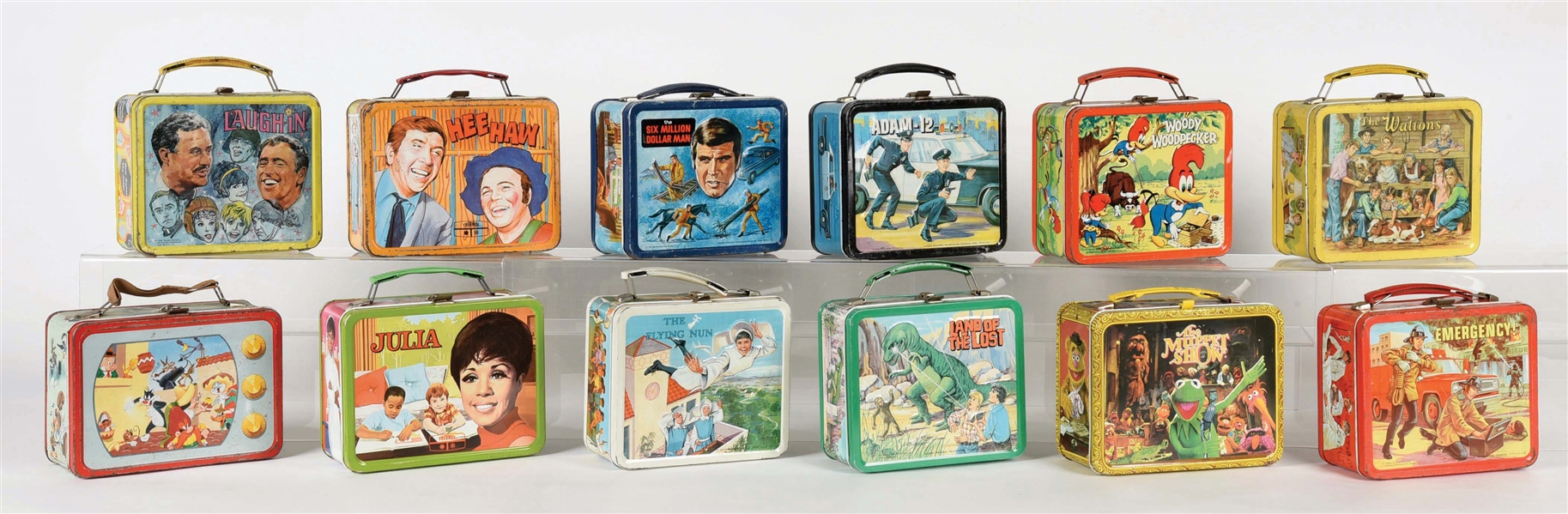LOT OF 12: VINTAGE TIN LITHO LUNCHBOXES.