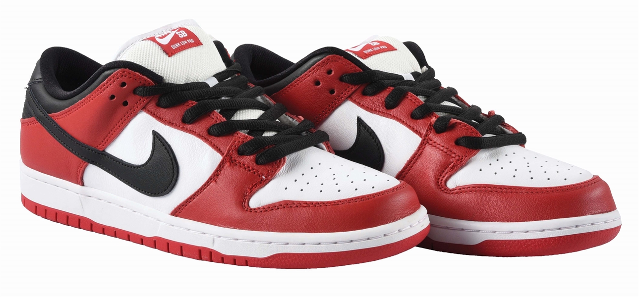 SB DUNK LOW TOP J-PACK CHICAGO.