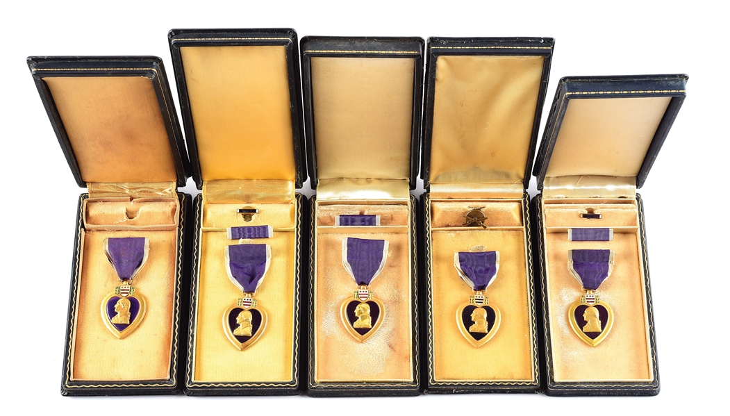 LOT OF 5: US WWII UNENGRAVED PURPLE HEART MEDALS IN RARE "ONE LINE" BOXES