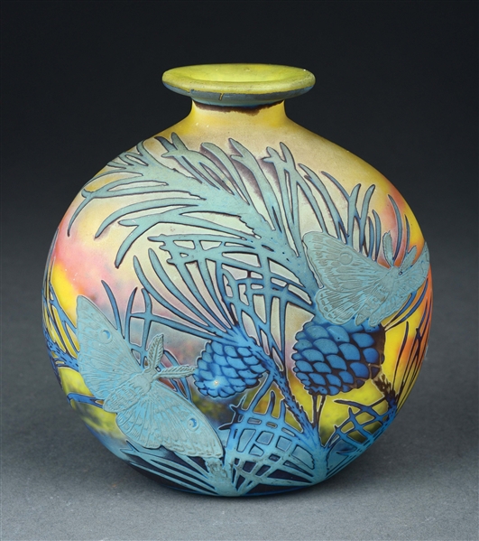 MULLER FRERES LUNEVILLE CAMEO VASE WITH BUTTERFLIES AND PINECONES.