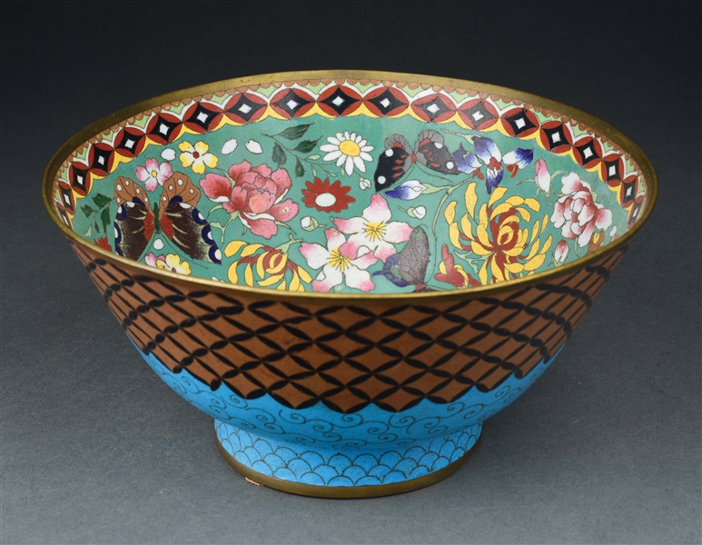 JAPANESE MEIJI PERIOD (1868-1912) CLOISONNÉ LARGE BOWL. 