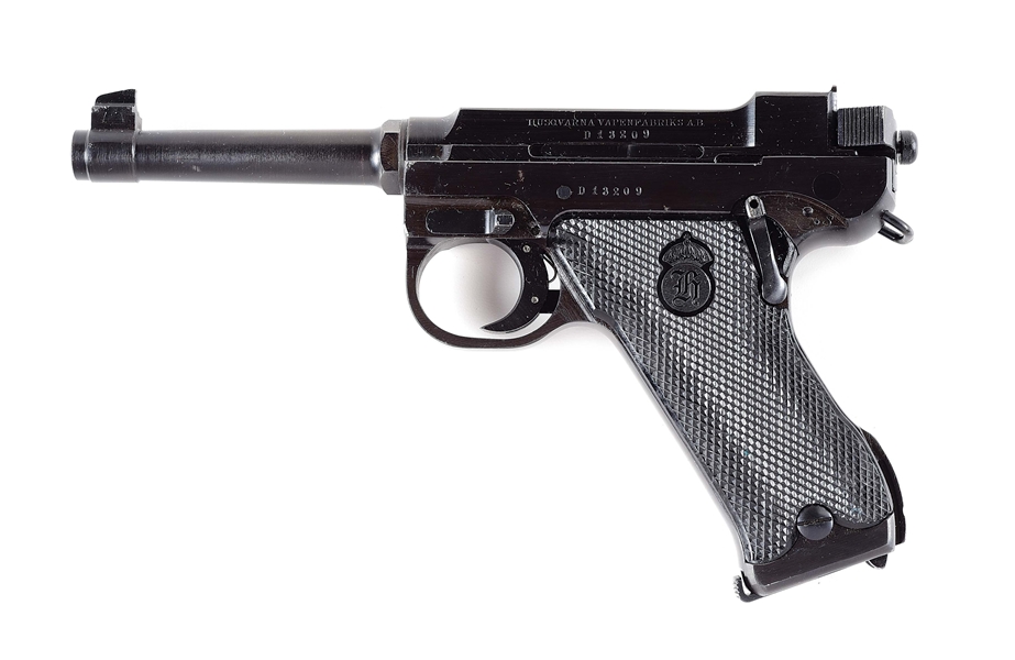 (C) DANISH CONTRACT HUSQVARNA M/40 SEMI-AUTOMATIC PISTOL WITH HOLSTER.