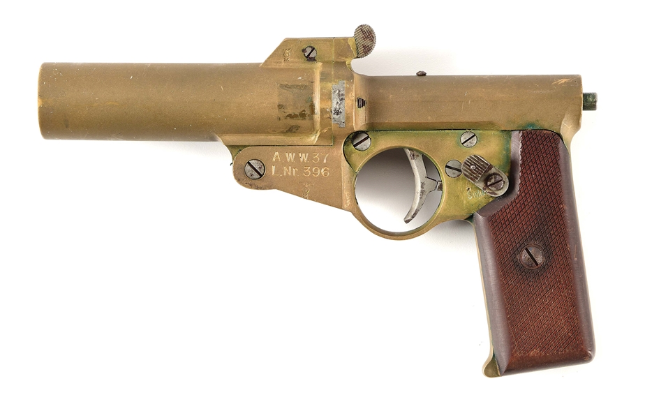 GERMAN WWII KRIEGSMARINE A.W.W. 37 SINGLE BARREL BRASS FLARE GUN.