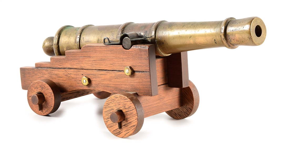 SMALL BRASS SIGNAL CANNON.