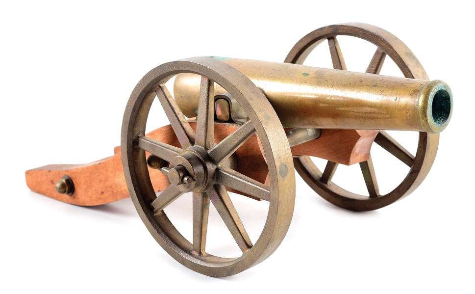 UNMARKED SCALE BRASS ARTILLERY CANNON.