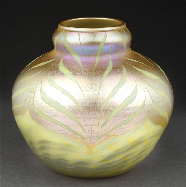 TIFFANY STUDIOS GOLD VASE WITH PALM LEAVES.