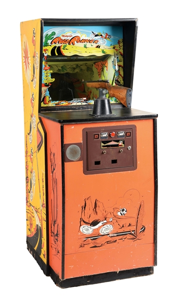 MIDWAYS ROAD RUNNER ARCADE GAME.