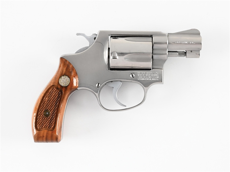 (M) SMITH & WESSON MODEL 60 DOUBLE ACTION REVOLVER.