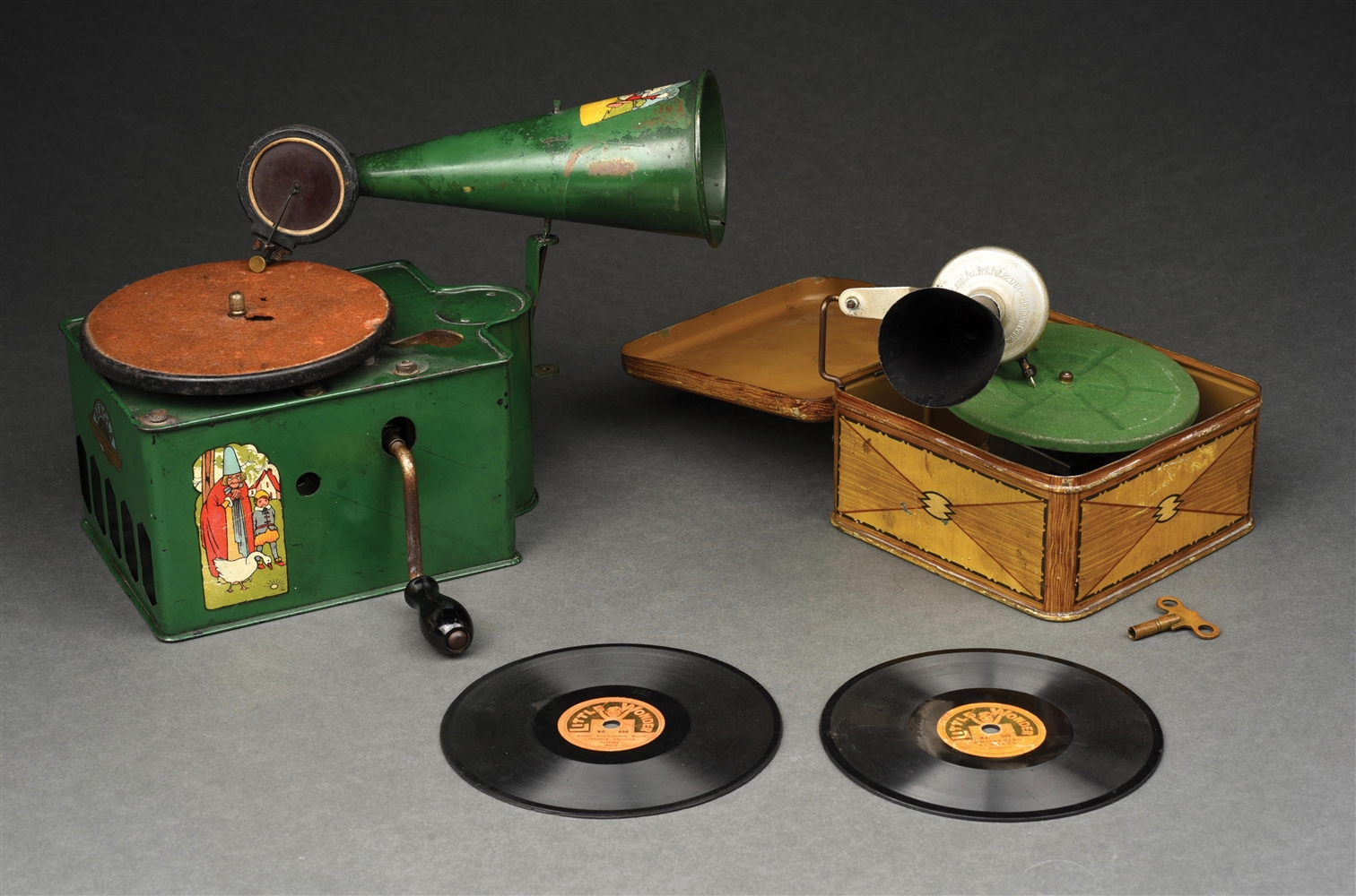 LOT OF 2: A PAIR OF CHILDS TOY PHONOGRAPHS, A GENOLA PHONOGRAPH AND A "BING PYGMYPHONE".
