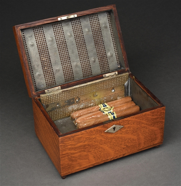 MUSICAL CIGAR HUMIDOR WITH 2 TUNES.