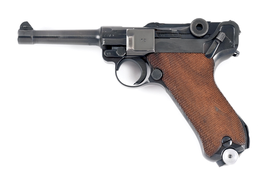 (C) GERMAN WORLD WAR II MAUSER BANNER "1942" DATE "(EAGLE) / L" MARKED P.08 POLICE LUGER SEMI-AUTOMATIC PISTOL WITH HOLSTER.