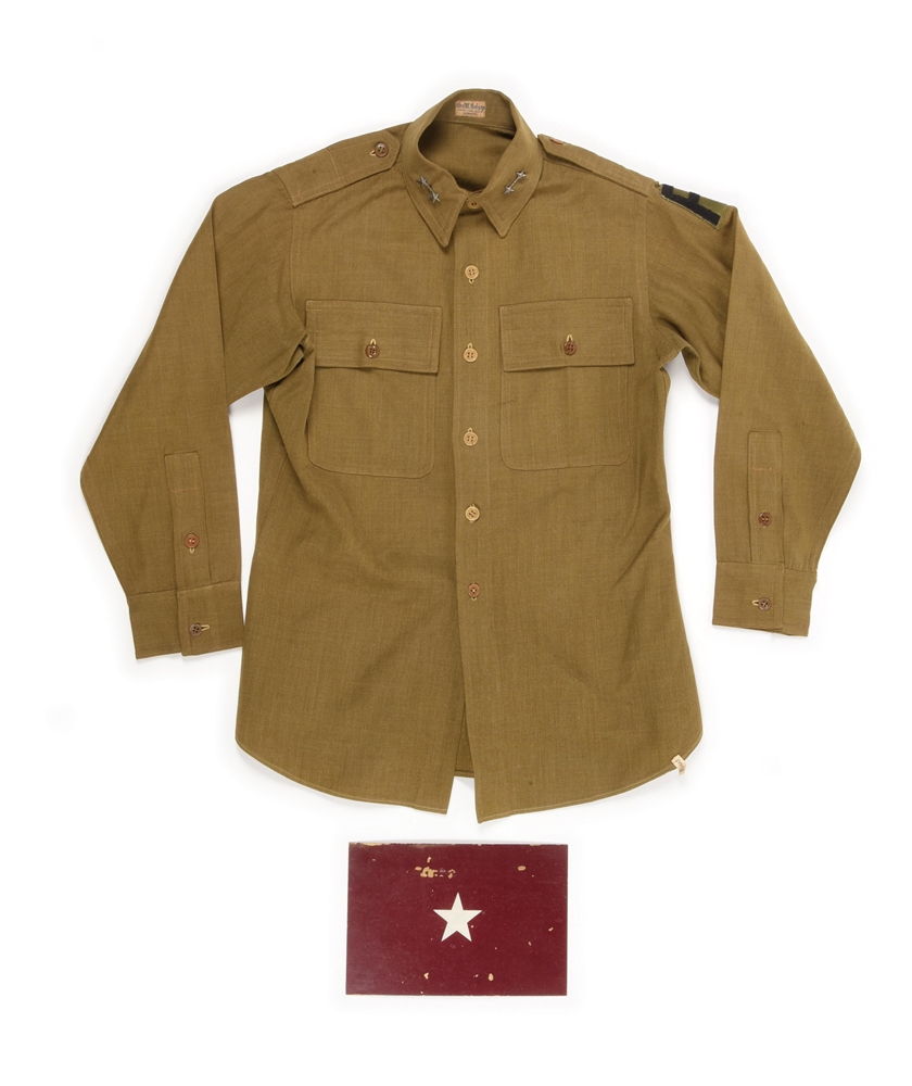 US WWII WOOL SHIRT AND LICENSE PLATE OF MACARTHURS PERSONAL PHYSICIAN, MAJOR GENERAL GUY BLAIR DENIT.